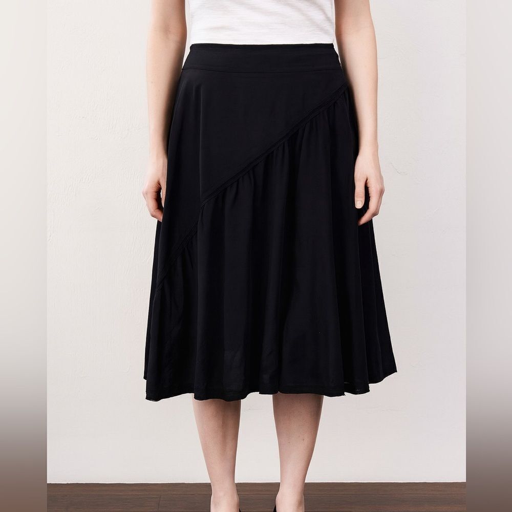Legatte Jeans Black Asymmetric Detail Flowy Skirt Size 6 Lightweight